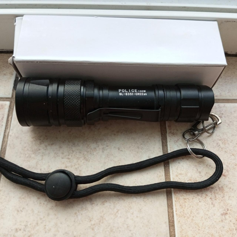 Ліхтар Police BL-8351 100w CREE-Q5 Ліхтар Police BL-8351 100w CREE-Q5