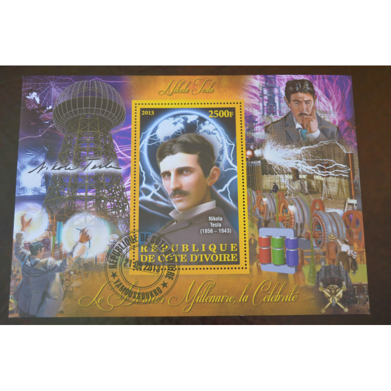 Кот-д“Івуар. История. Личности. Блок. 2013 рік (Б-1) Кот-д“Івуар. История. Личности. Блок. 2013 рік (Б-1)