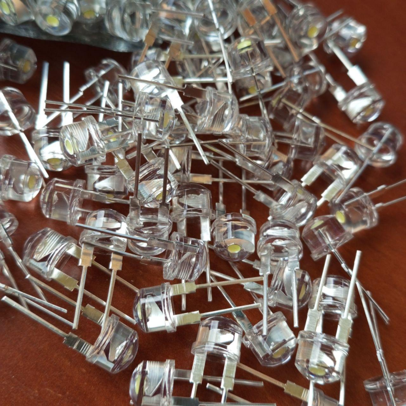 Світлодіод led 8 мм (білий) 3.0-3.2 V (0.25 W) Світлодіод led 8 мм (білий) 3.0-3.2 V (0.25 W)