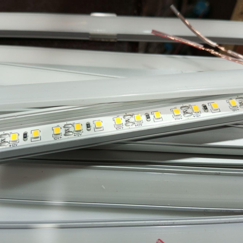 8W-60см IP20 (4000К) 12V Світлодіодний світильник - 32 см провода 8W-60см IP20 (4000К) 12V Світлодіодний світильник - 32 см провода