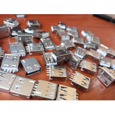 Гнездо USB тип A монтажное