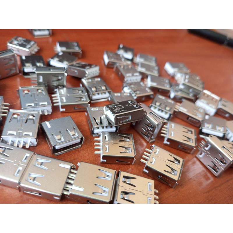 Гнездо USB тип A монтажное Гнездо USB тип A монтажное