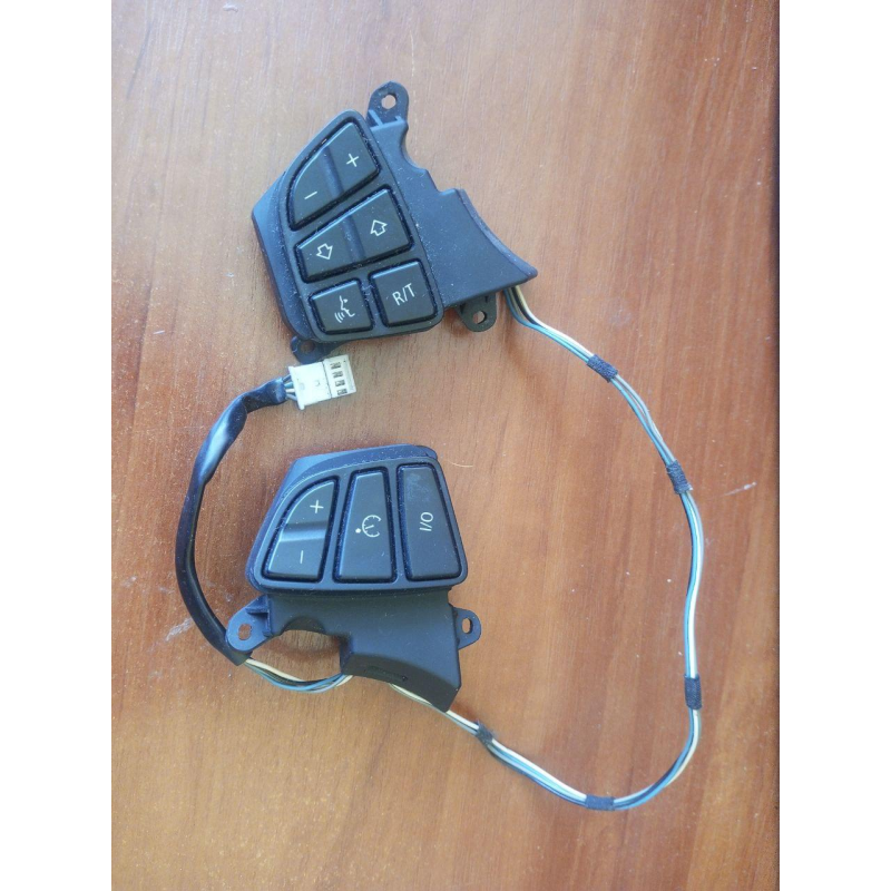 Кнопки на кермо (305171085001-AA) for BMW X3 E83 2003-10 Кнопки на кермо (305171085001-AA) for BMW X3 E83 2003-10