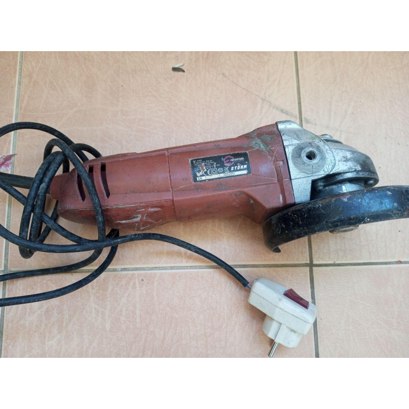 Угловая шлифмашина (болгарка) STORM WT-0202 INTERTOOL 900вт (Б/У) Угловая шлифмашина (болгарка) STORM WT-0202 INTERTOOL 900вт (Б/У)