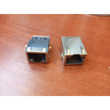 Гніздо RJ45 8P8C горизонтальне, Екранороване
