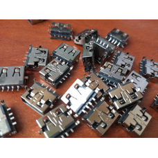 Гніздо USB тип A (180 градусів) монтажне