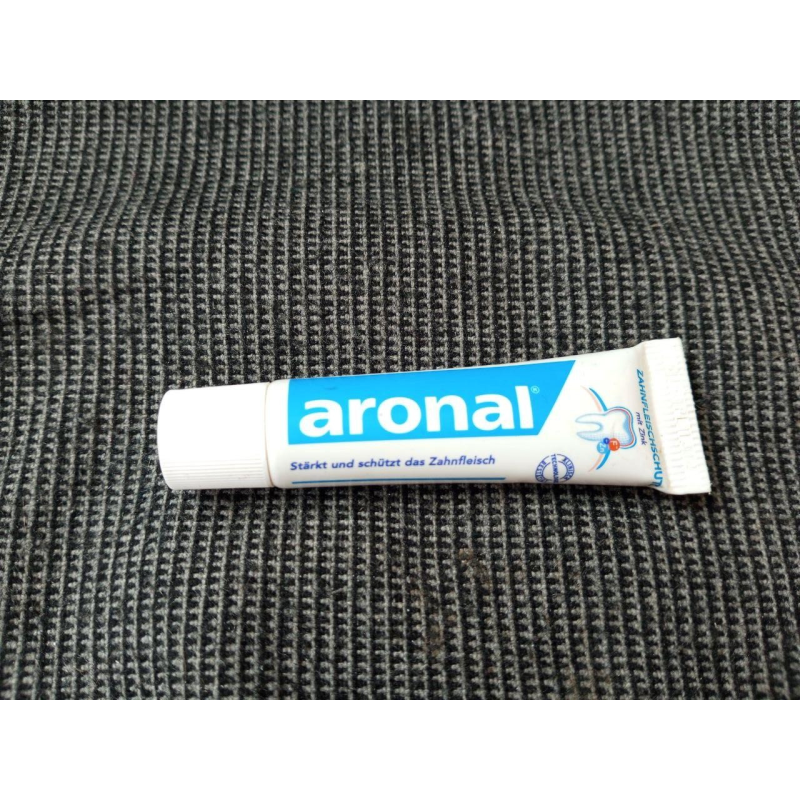 Зубна паста Sensodyne Repair&Protect Whitening 15 мл Зубна паста Sensodyne Repair&Protect Whitening 15 мл