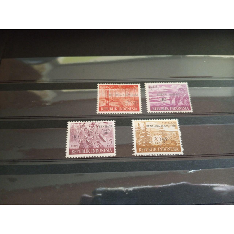 Індонезія 1961г MNH
