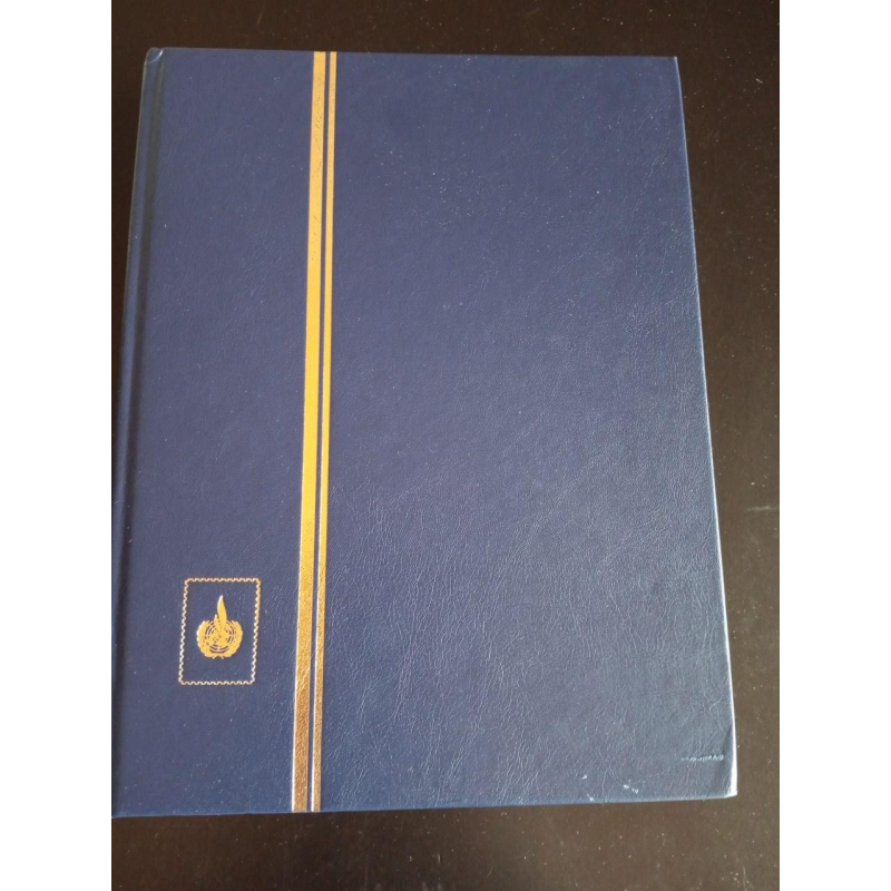 Альбом для марок 315*250 мм 30 аркуша 60 сторінок Німеччина Б/У (12) Альбом для марок 315*250 мм 30 аркуша 60 сторінок Німеччина Б/У (12)