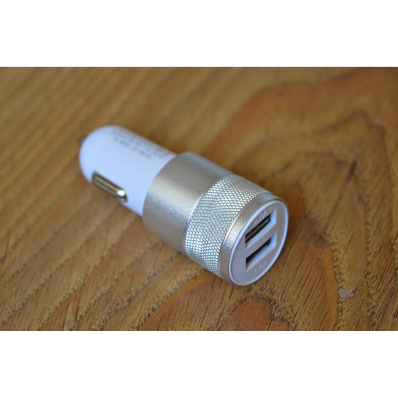 Автомобільна зарядка, 2-а гнізда USB 1A + 2.1 А, корпус металевий, срібна Автомобільна зарядка, 2-а гнізда USB 1A + 2.1 А, корпус металевий, срібна